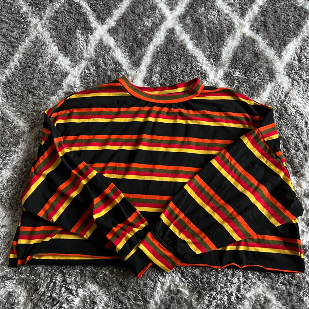 Romwe Small Long Sleeve Crop Top